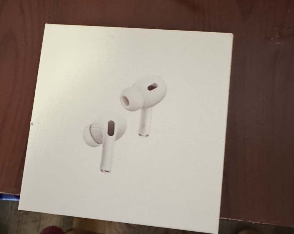 NEW Wireless Bluetooth Earbuds with Magnetic Charging Case – Factory Sealed